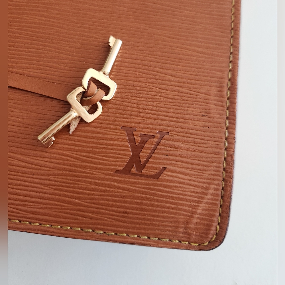 LV Serviette Conseiller Epi Briefcase.Excellent Condition..Minor Callouts! - Picture 16 of 16
